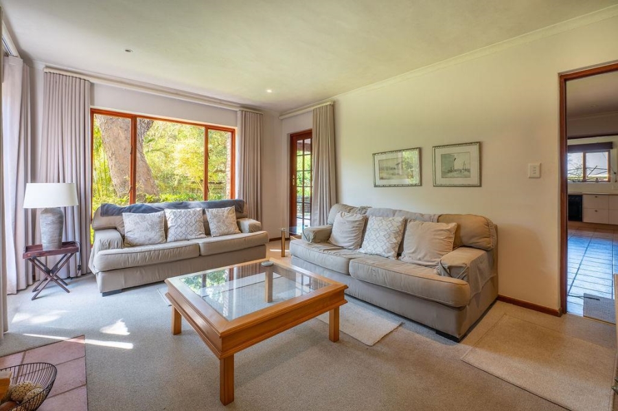 To Let 4 Bedroom Property for Rent in Brenton On Lake Western Cape